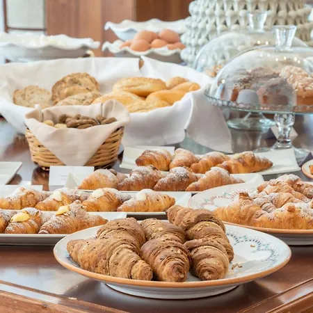 فندق Relais San Martino مارتينا فرانكا