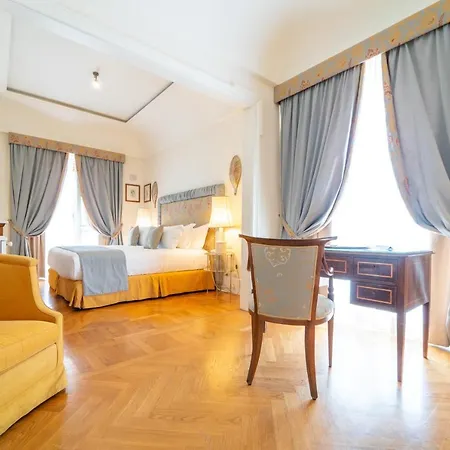 Relais San Martino فندق مارتينا فرانكا