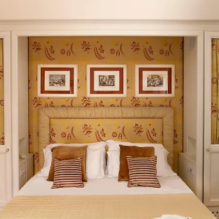 Relais San Martino فندق مارتينا فرانكا