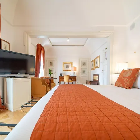 Relais San Martino 5* مارتينا فرانكا